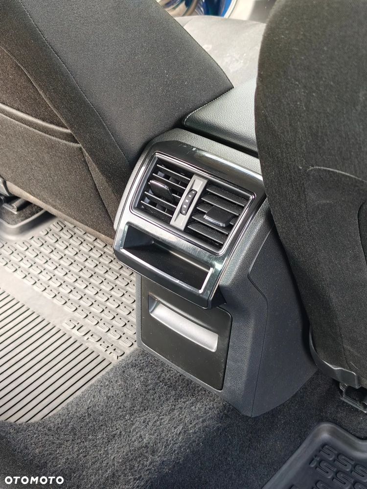 Skoda Superb 2.0 TDI Active - 21