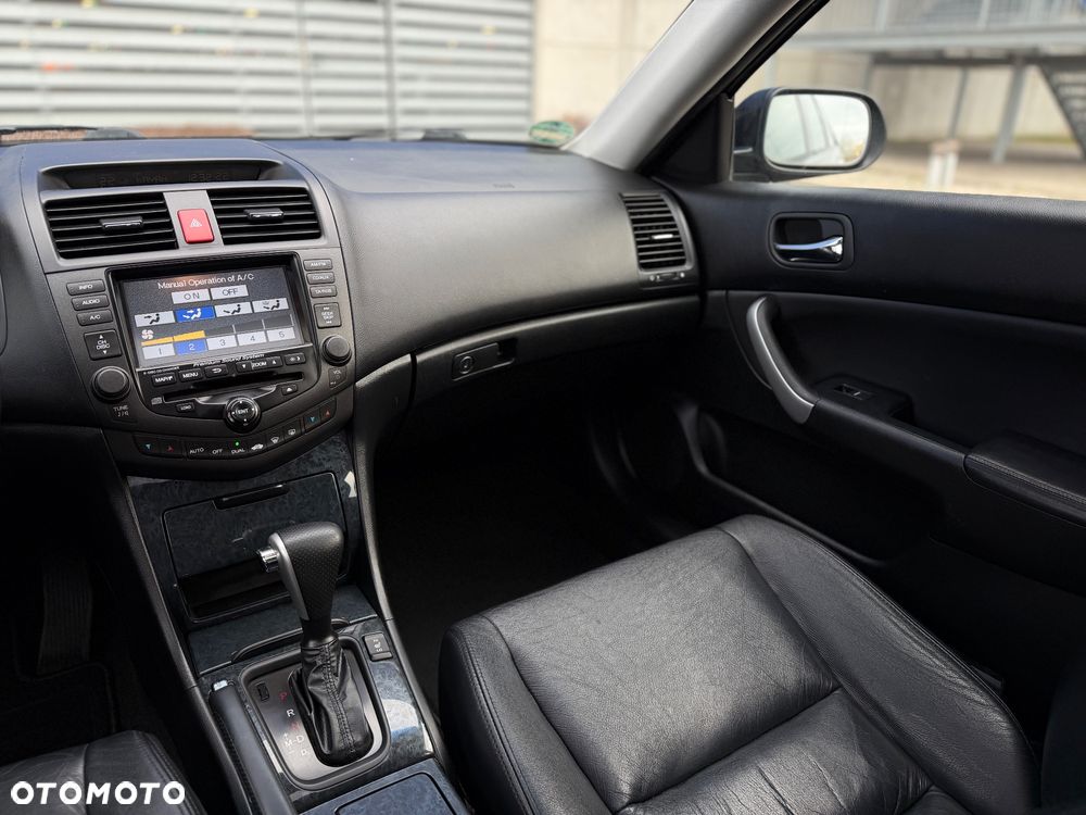 Honda Accord 2.4 Executive - 16