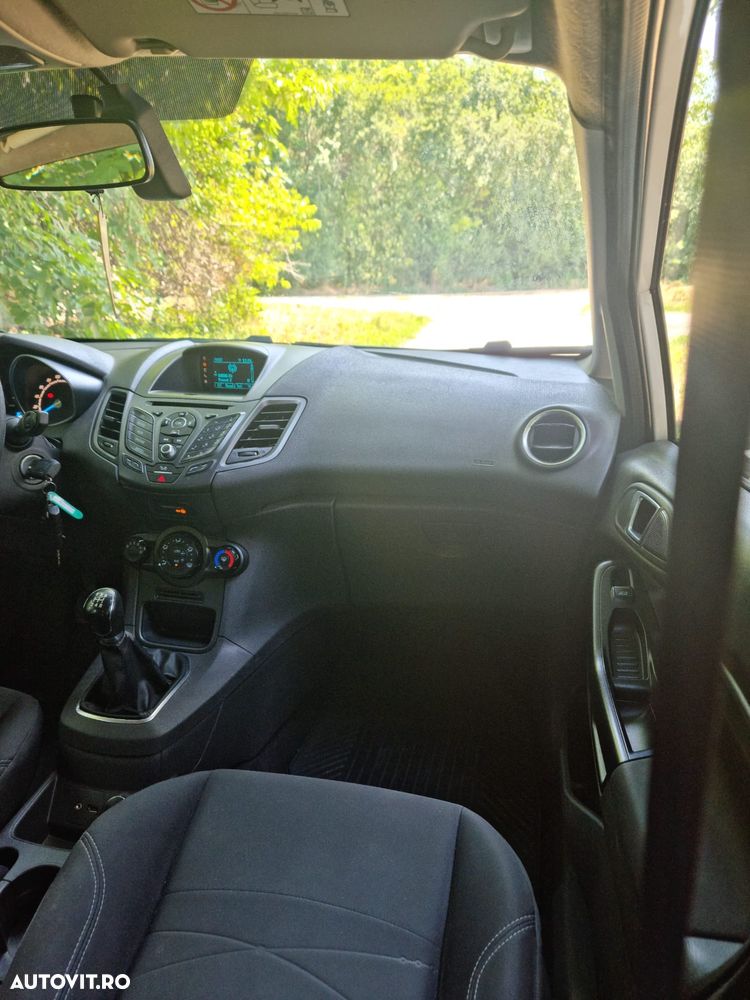 Ford Fiesta - 15