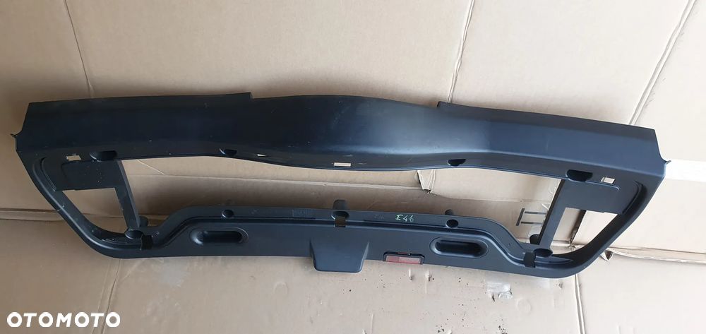 Osłona tapicerka klapy bagażnika BMW 3 E46 Kombi 8218783 - 2