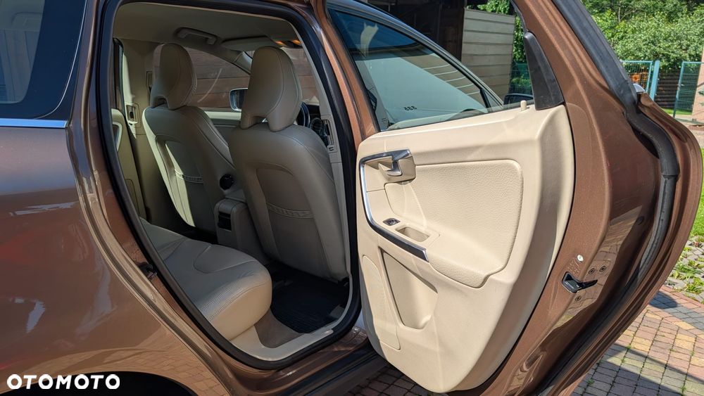 Volvo XC 60 - 13