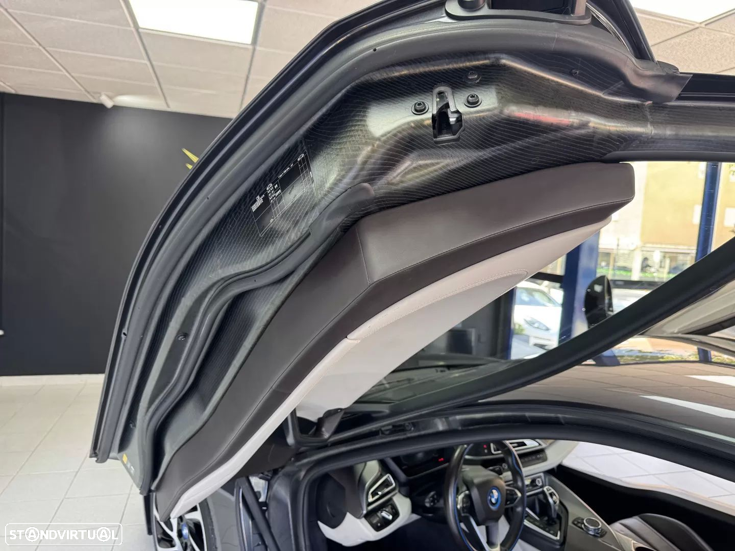 BMW i8 Standard - 32