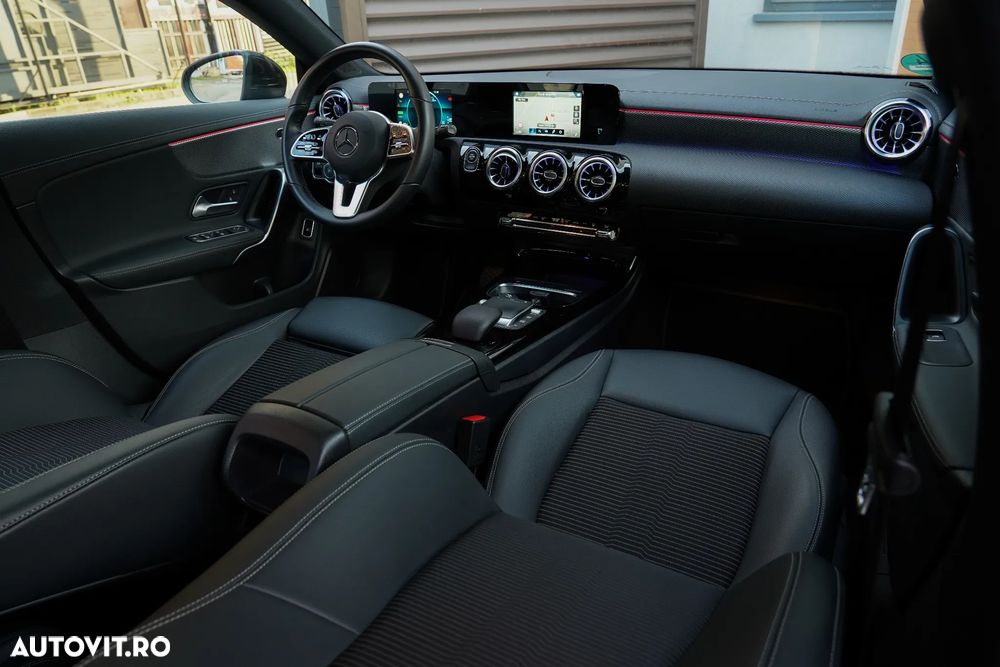 Mercedes-Benz CLA 250 e 8G-DCT - 11