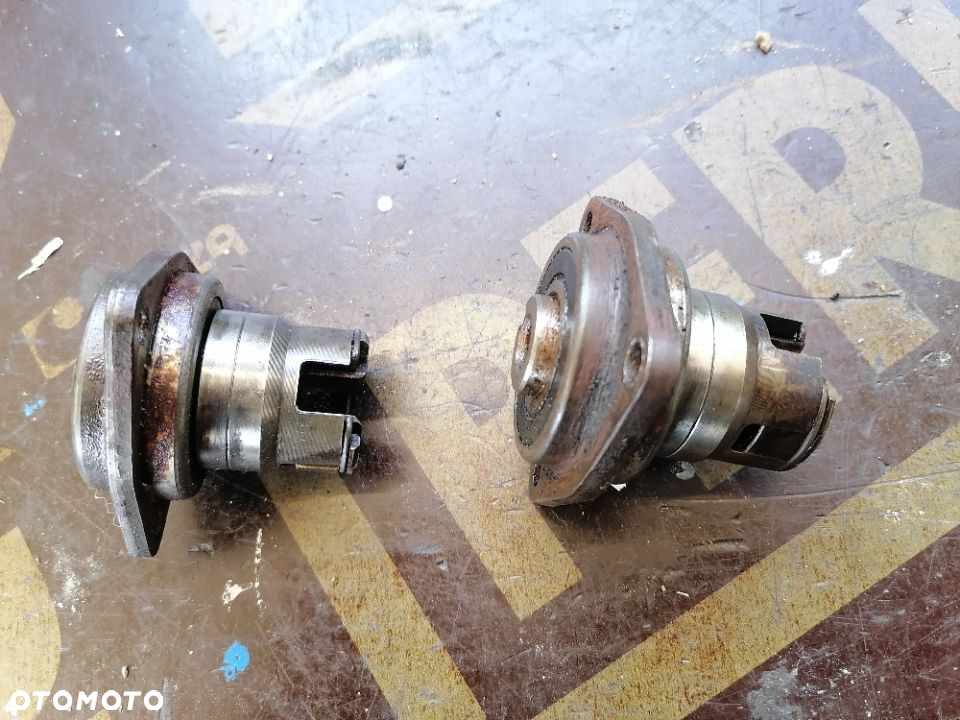 Mocowanie Napędu Napęd Łożysko Pompy Oleju Audi A8 D2 3.7 4.2 V8 - 4