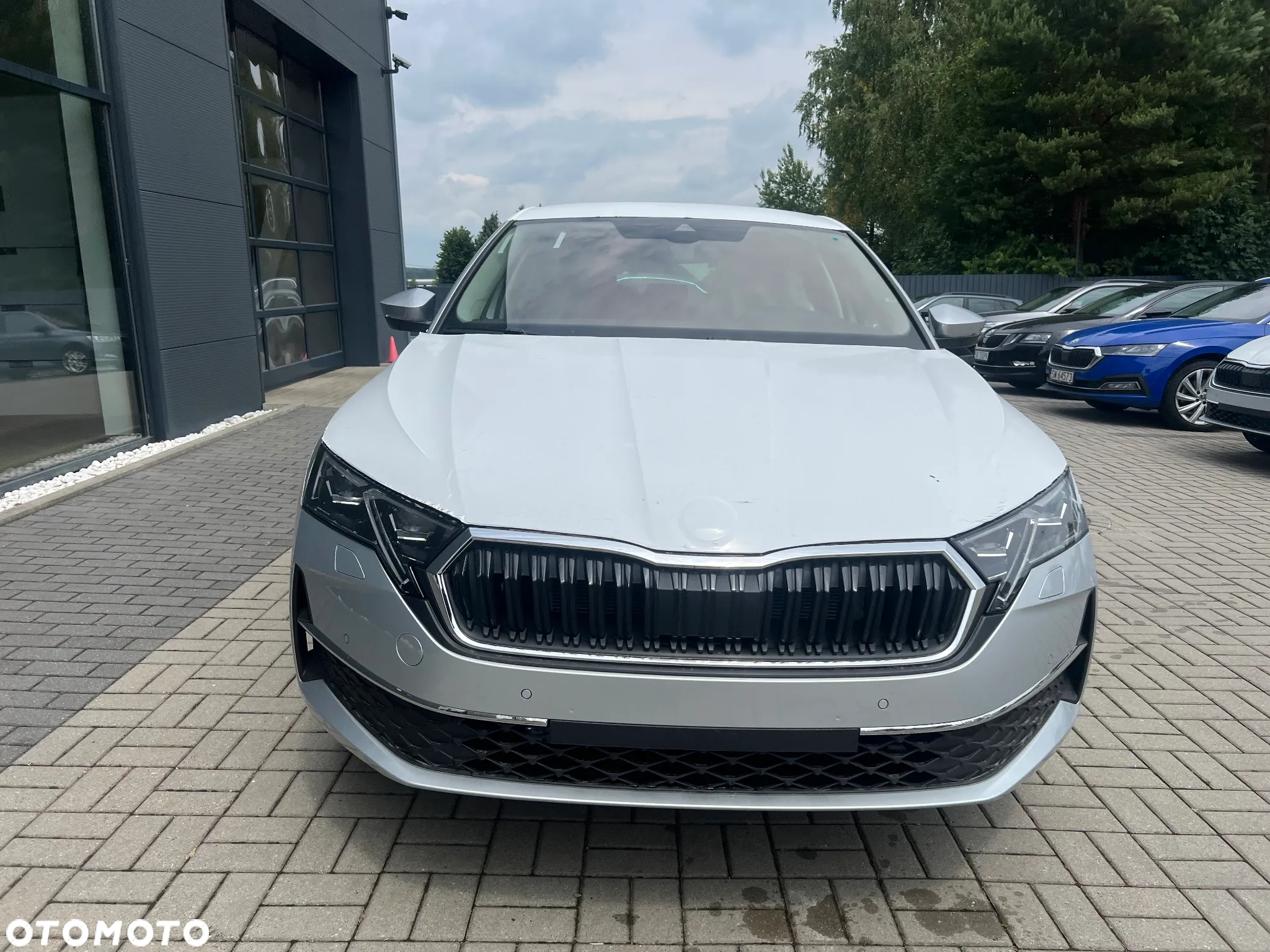Skoda Octavia 2.0 TDI Edition 130 Selection DSG - 4
