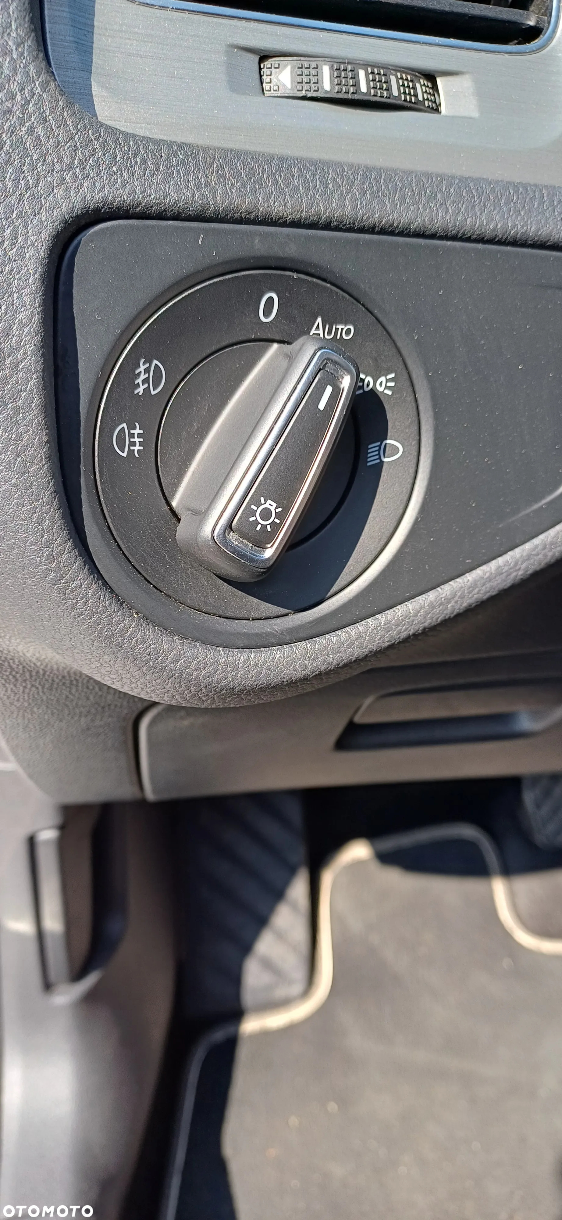 Volkswagen Golf - 37