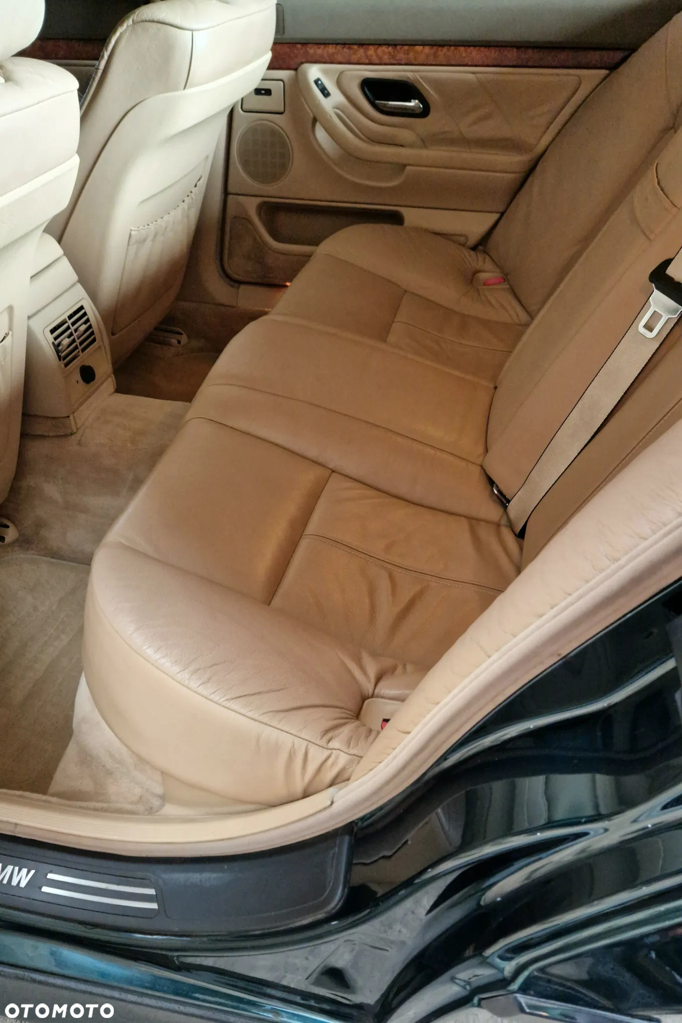 BMW Seria 7 735i - 17
