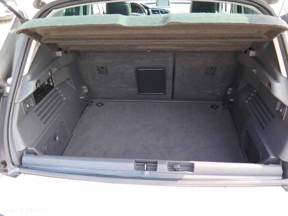 Peugeot 3008 HDi FAP 115 Napapijri - 36