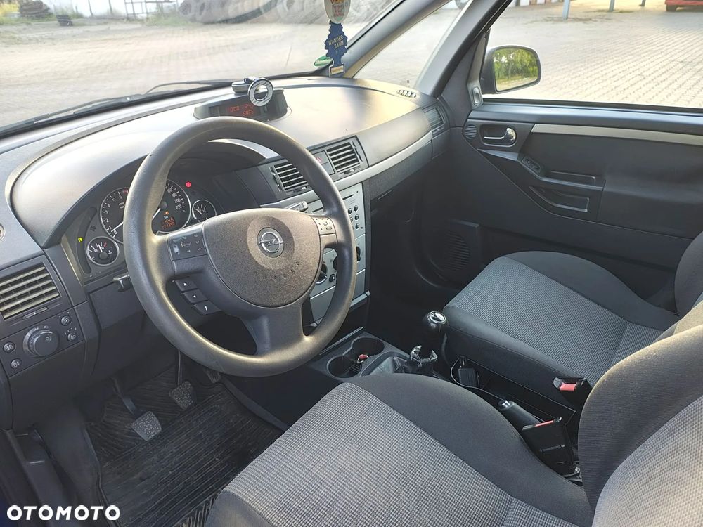 Opel Meriva 1.6 16V Easytronic Cosmo - 9