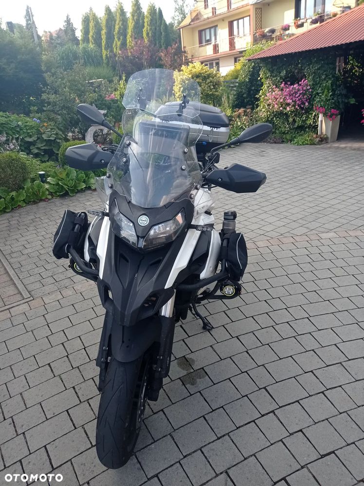 Benelli TRK 502 - 5
