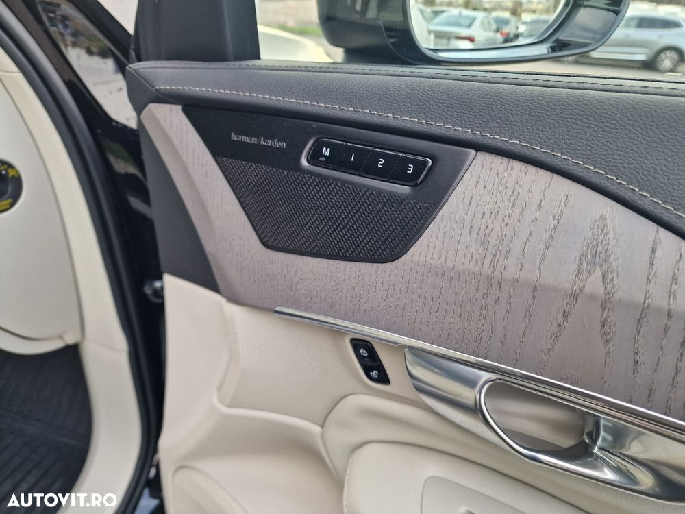 Volvo XC 90 Recharge T8 AWD Ultimate Dark - 32
