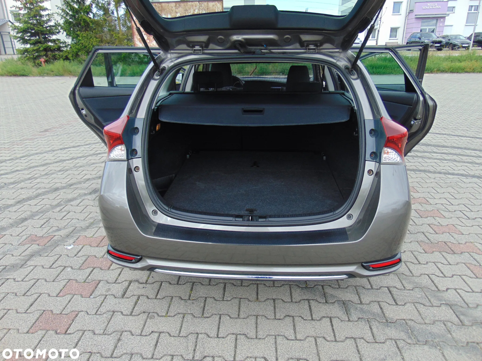 Toyota Auris - 5