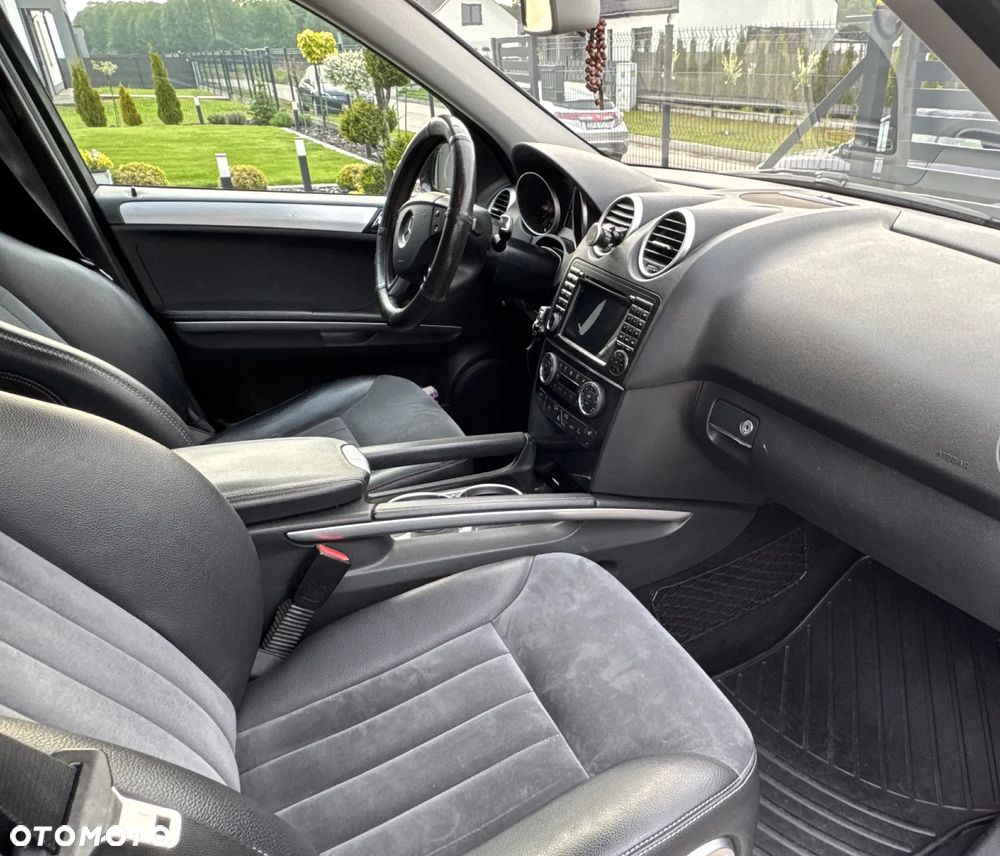 Mercedes-Benz ML 320 CDI 4-Matic - 21
