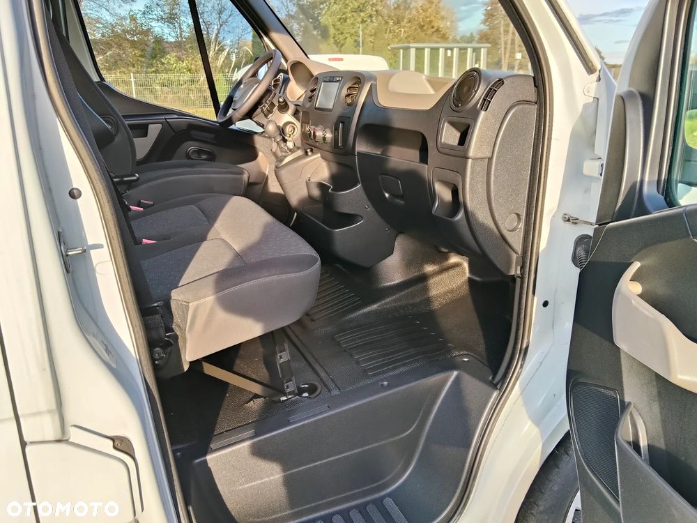 Opel Movano - 12