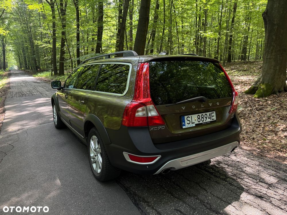 Volvo XC 70 D5 AWD Dynamic Momentum - 4