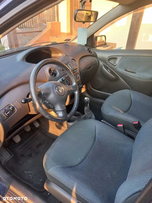 Toyota Yaris 1.4 D-4D - 8