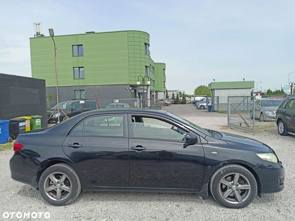 Toyota Corolla - 5