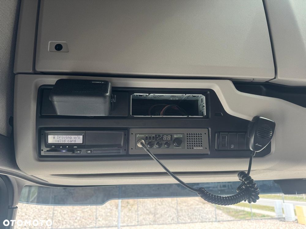 Scania P410/ MEGA LOWDECK/ RUCHOME SIODŁO/ 240Tyskm/ ZAWIESZENIE FULL PODUSZKA/ FULL LEDY/ KLIMA POSTOJOWA - 16