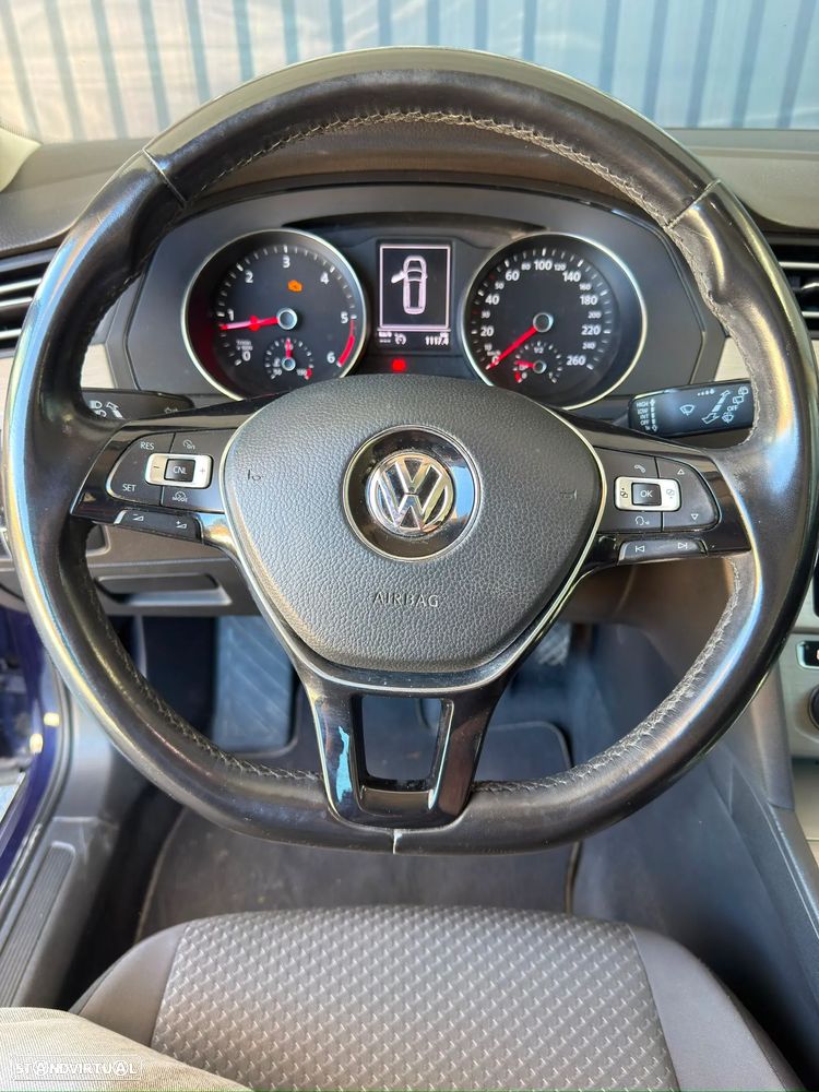 VW Passat 1.6 TDI (BlueMotion ) Trendline - 20