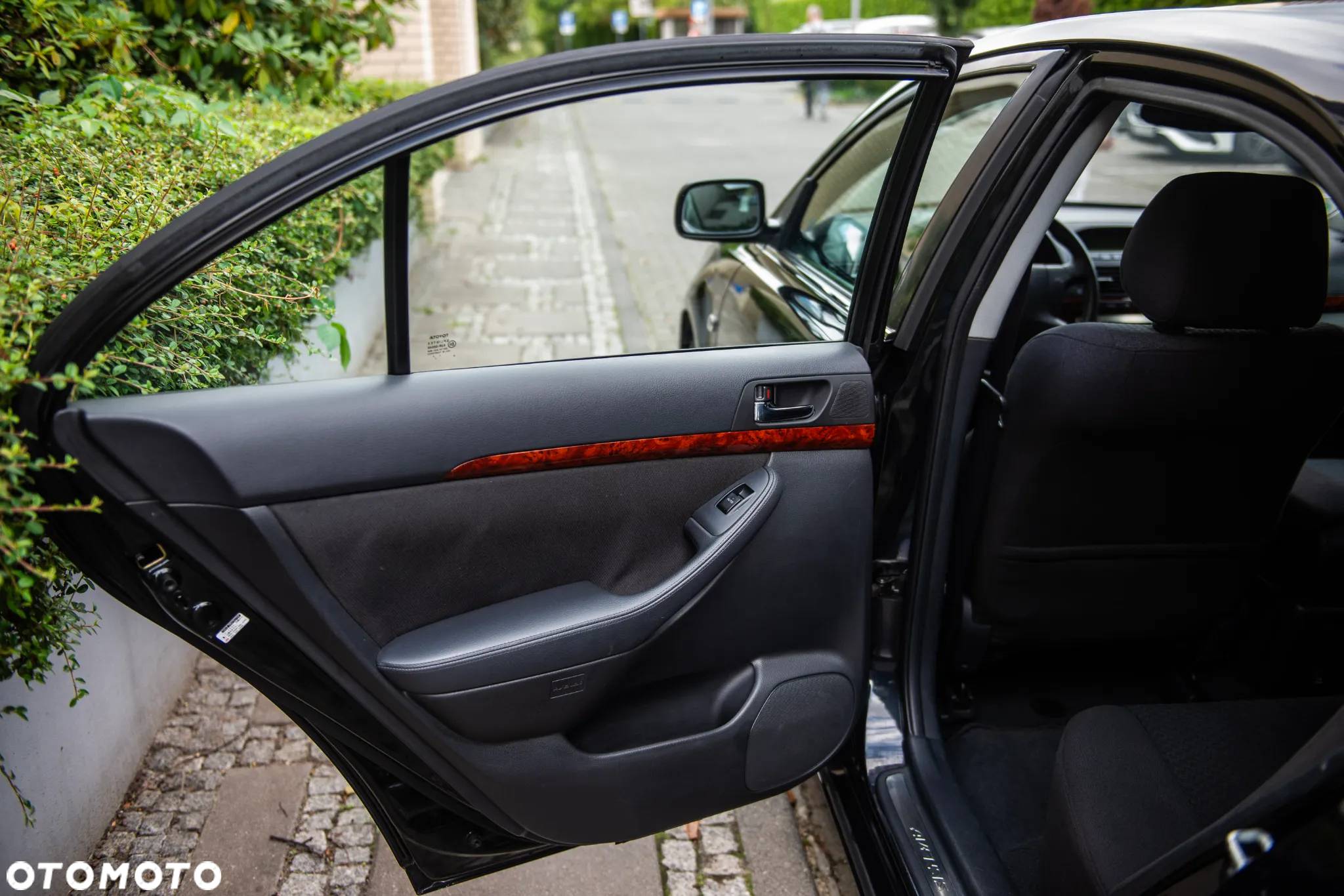 Toyota Avensis 1.8 Sol - 18