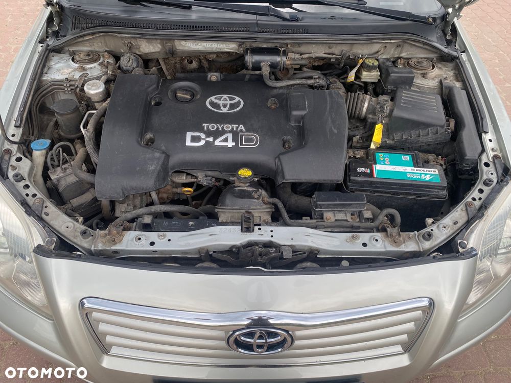 Toyota Avensis 2.0 D-4D Luna - 14