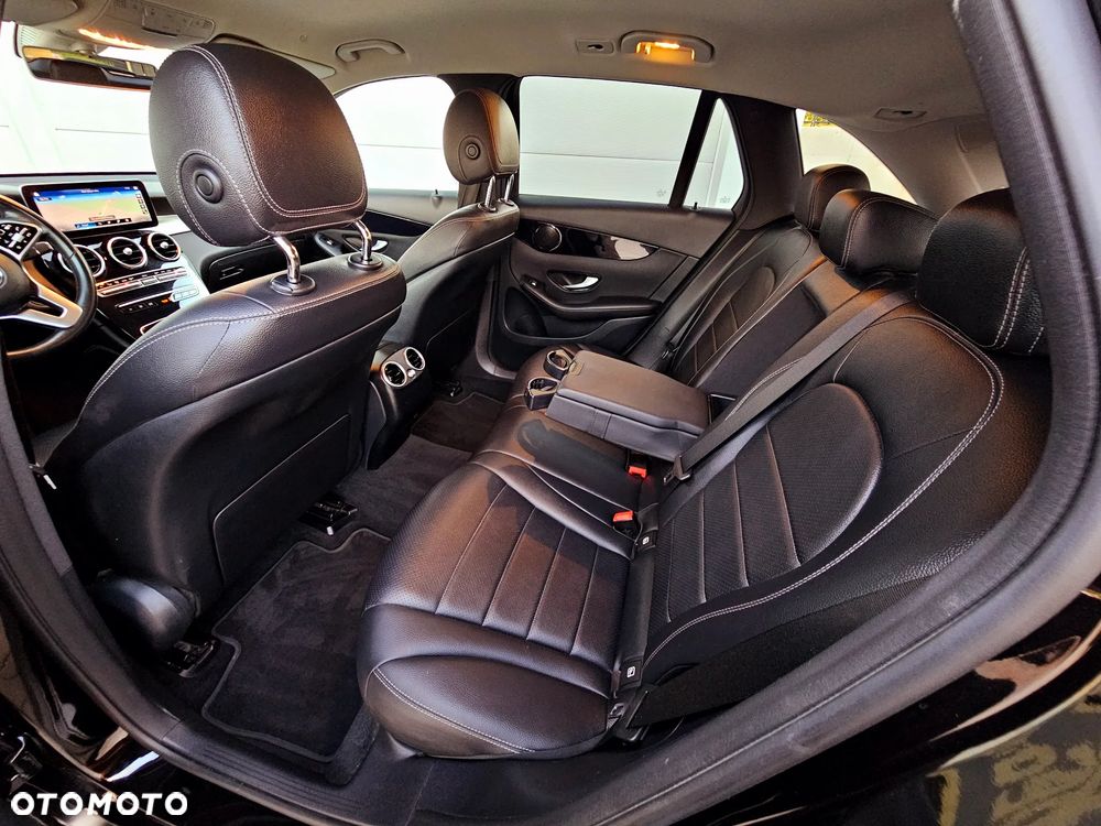 Mercedes-Benz GLC 200 4Matic 9G-TRONIC Exclusive - 21