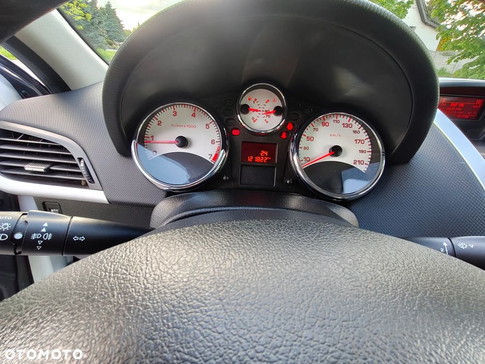 Peugeot 207 75 Urban Style - 19