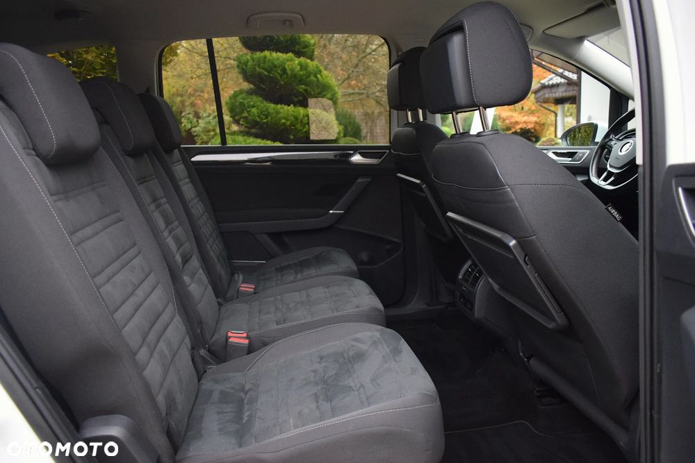 Volkswagen Touran 2.0 TDI BMT Highline DSG - 9