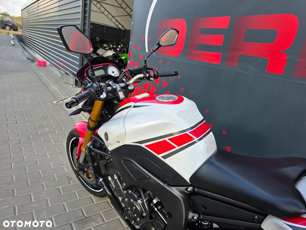 Yamaha FZ8 - 9