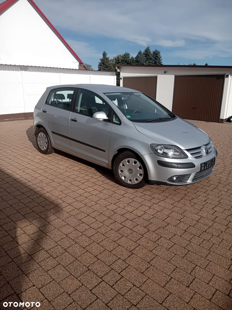 Volkswagen Golf Plus - 1