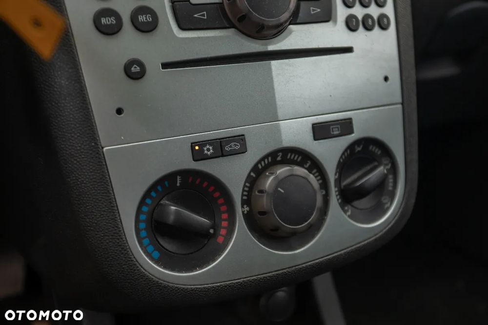 Opel Corsa 1.0 12V - 24