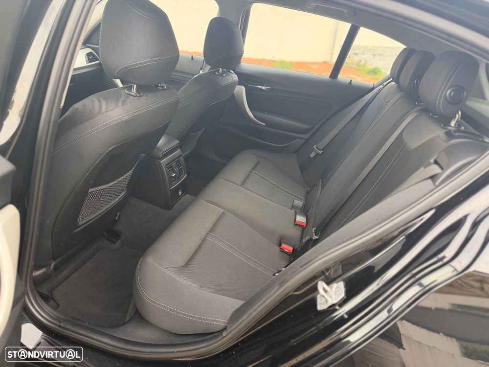 BMW 116 d Sport Line - 14