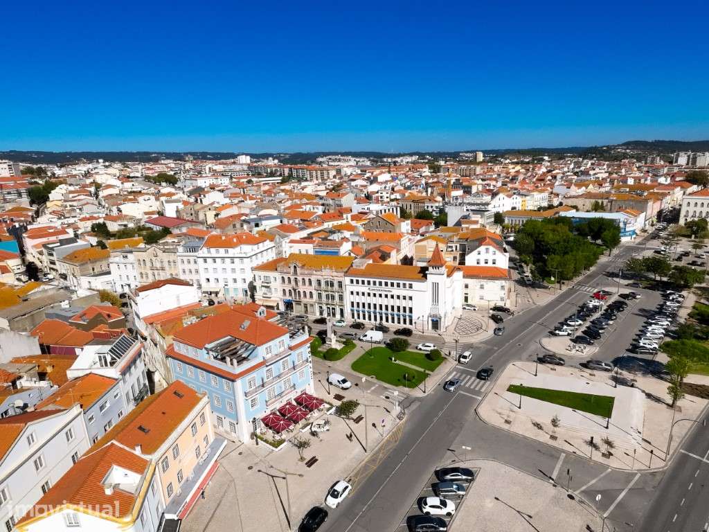 Loja para Venda na Praça General Freire de Andrade - Figueira da Foz - Grande imagem: 4/12