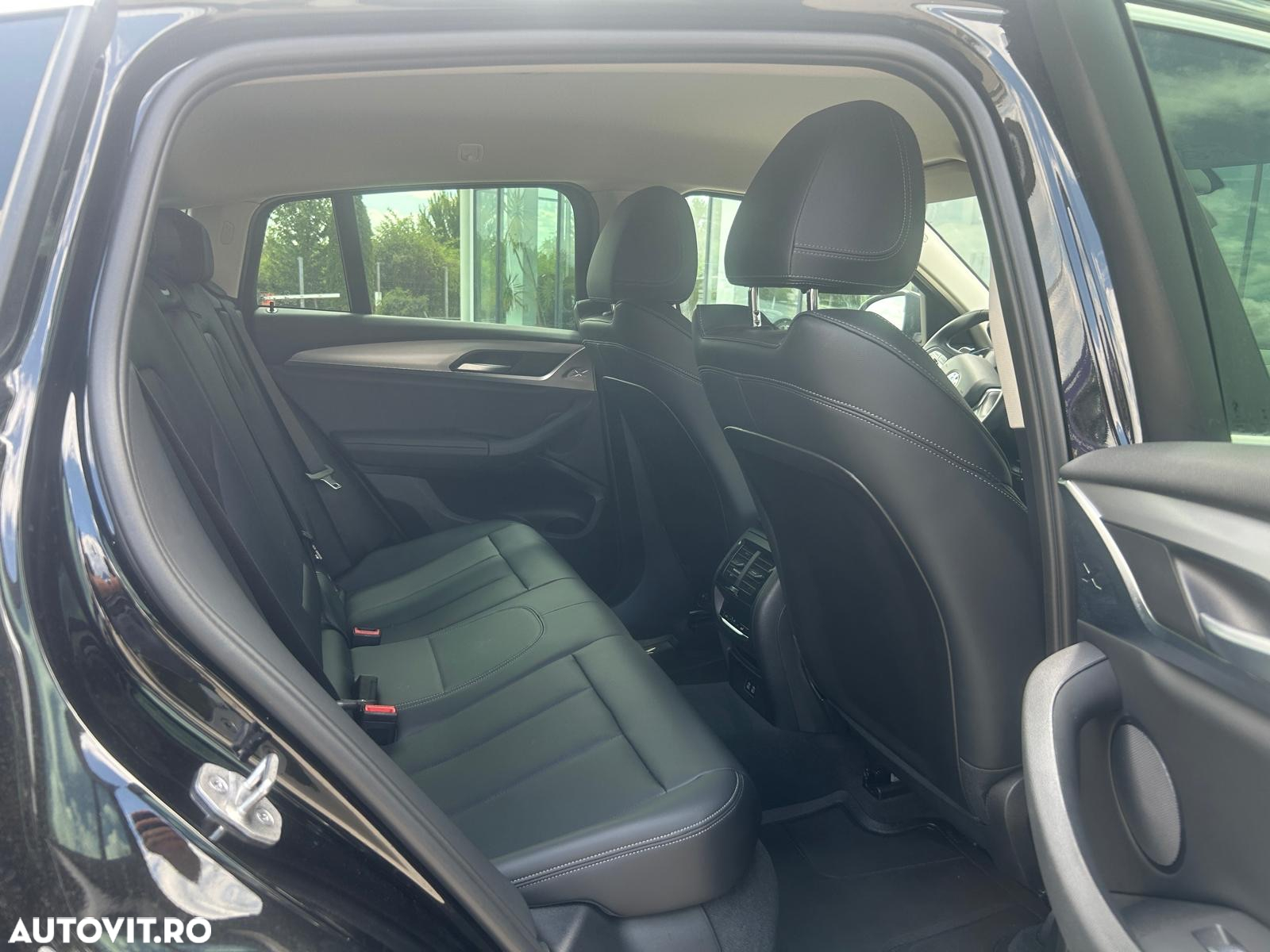 BMW X4 xDrive20i AT MHEV - 10