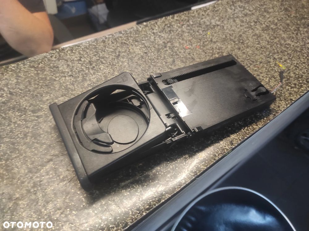 UCHWYT NA KUBEK CUP HOLDER AUDI A4 B6 B7 8E1 WYSYŁKA !!!!!!!!! - 2