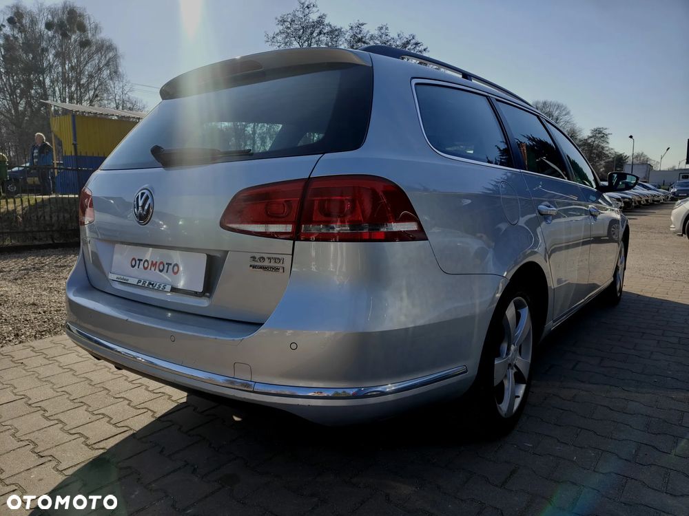 Volkswagen Passat 2.0 TDI DSG BlueMotion Technology Comfortline - 4