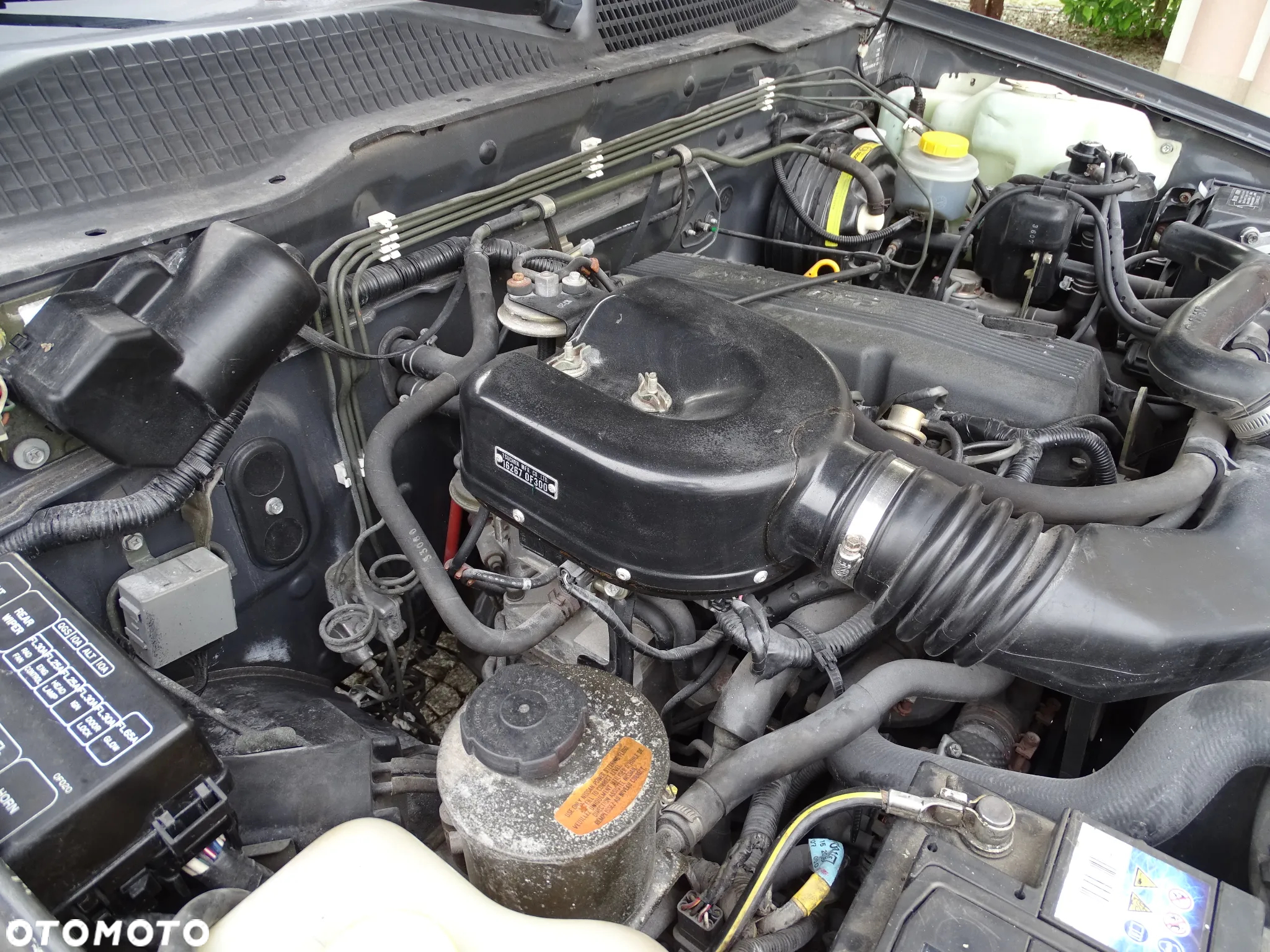 Nissan Terrano II 2.4 SGX - 26