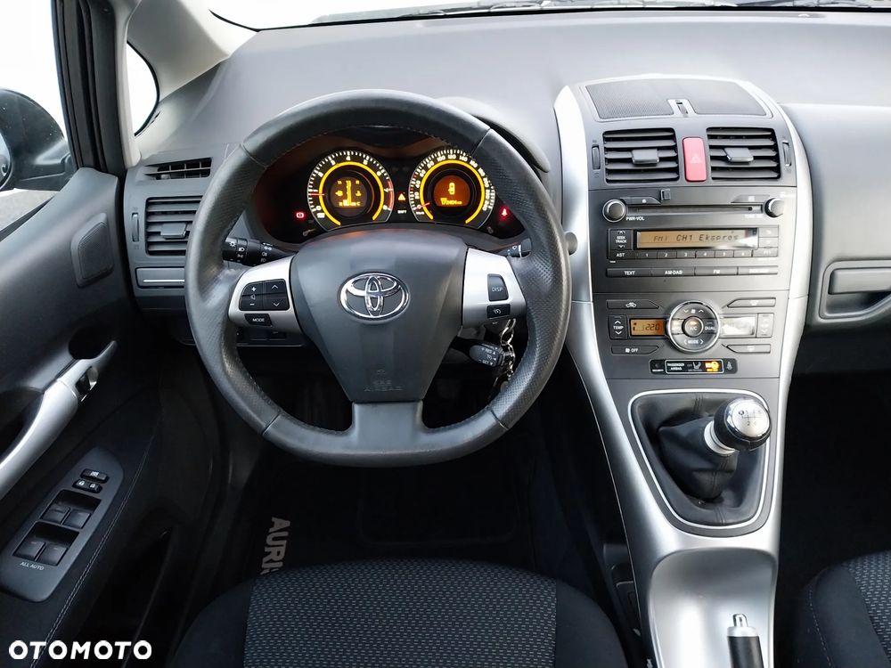 Toyota Auris 1.6 Executive - 20