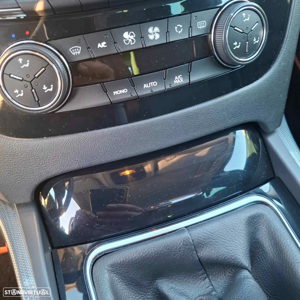 Peugeot 508 SW - 22