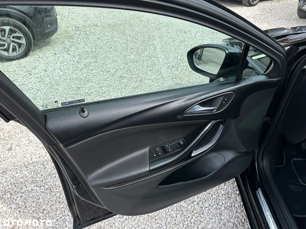 Opel Astra 1.4 Turbo Innovation - 16