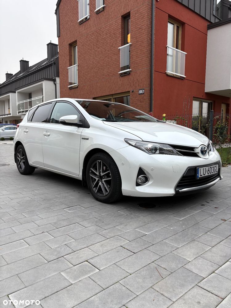 Toyota Auris - 1