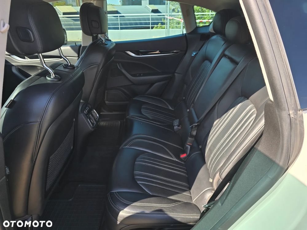 Maserati Levante S Q4 - 17