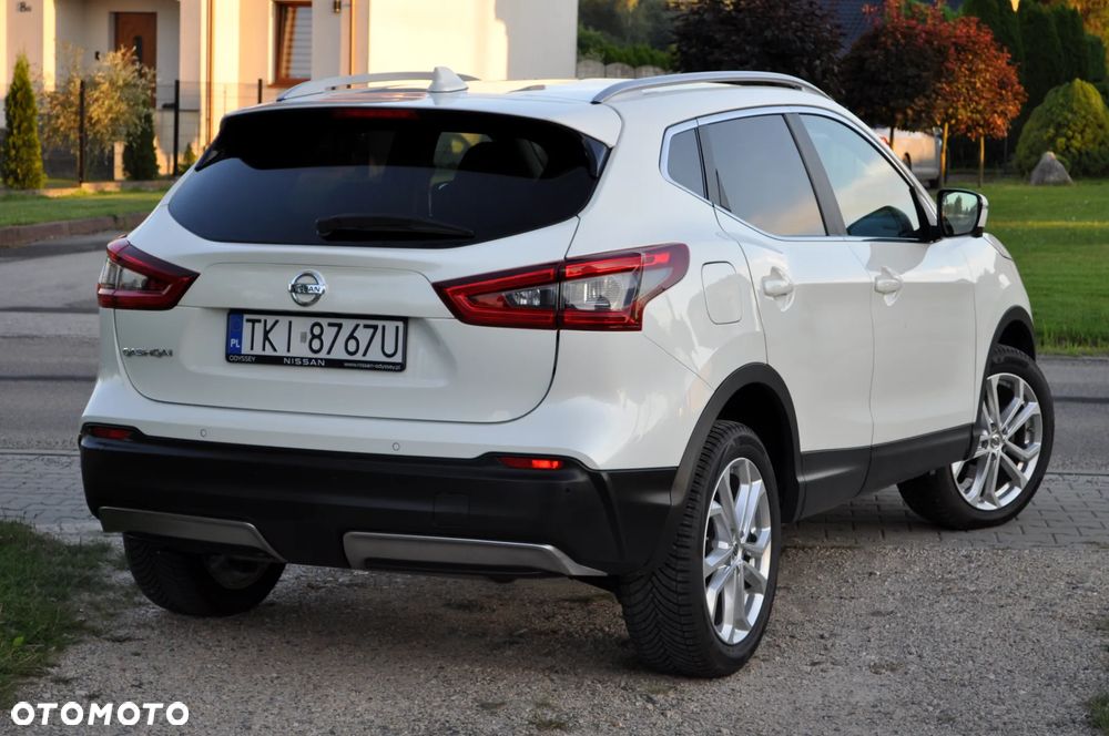 Nissan Qashqai 1.6 DIG-T Tekna+ - 4