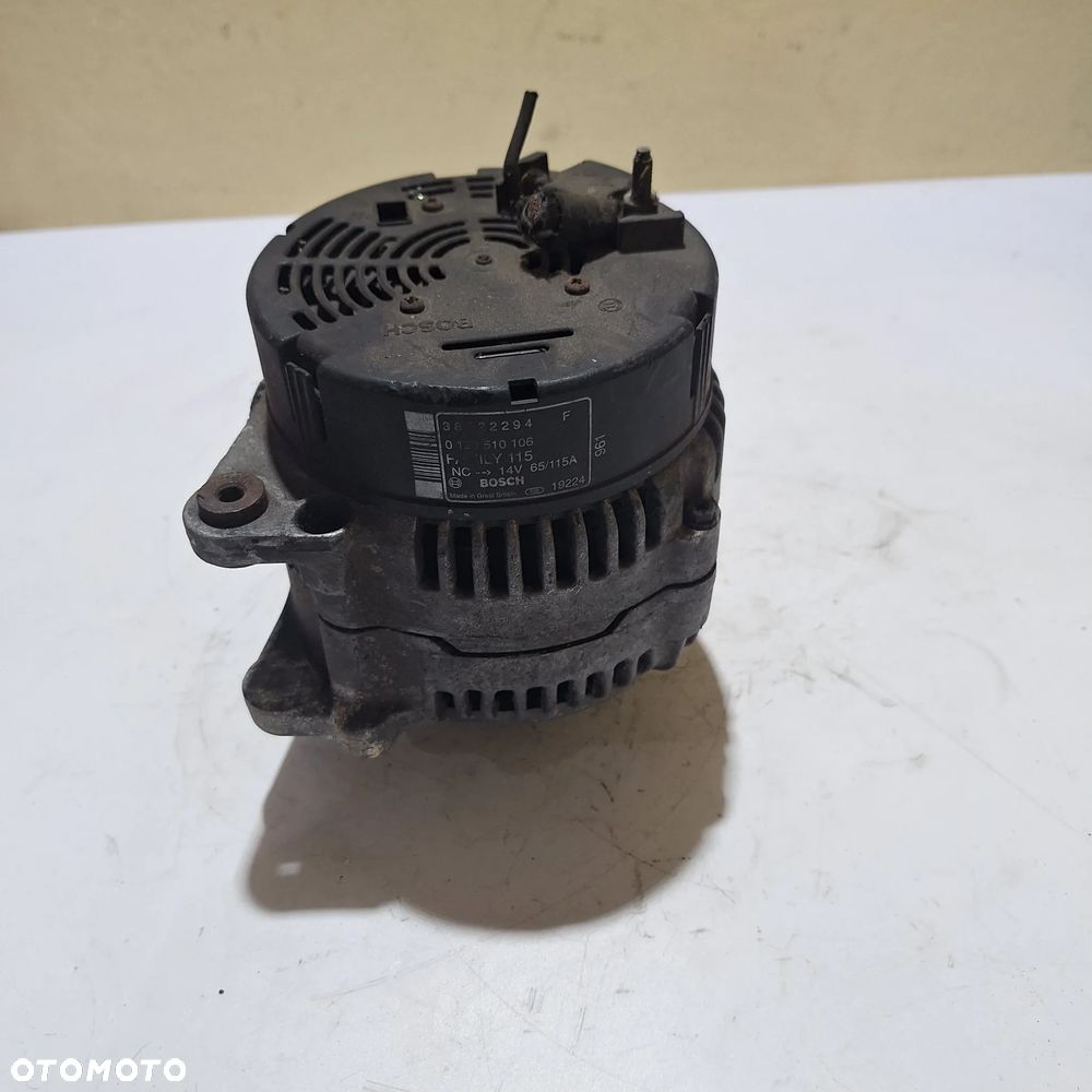 ALTERNATOR CHRYSLER VOYAGER 2.5 3.0 0123510106 38525594F - 1