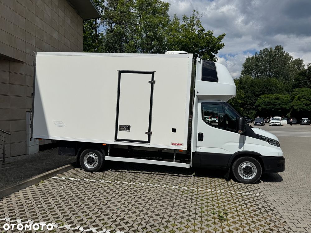 Iveco DAILY 35 180 HI MATIC / MANULA / AUTOMAT / MULTI TEMPERATURA / 8 PALET / MROZNIA - 32