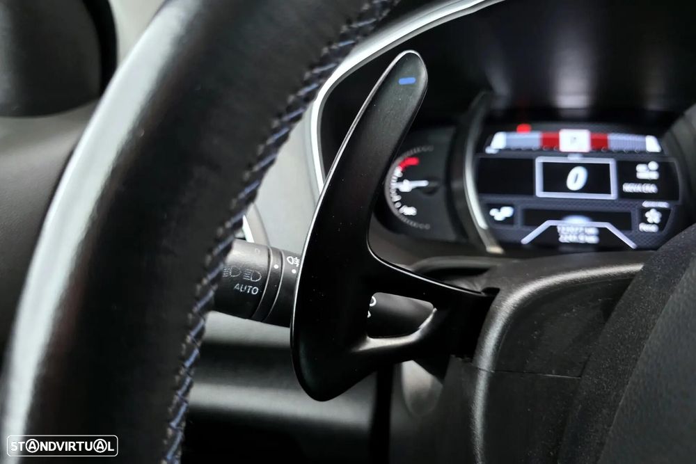 Renault Mégane 1.6 dCi GT EDC - 21