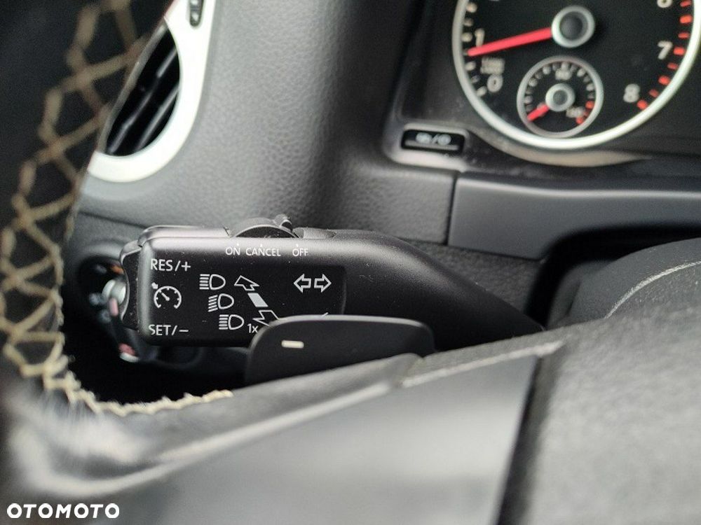 Volkswagen Tiguan - 25