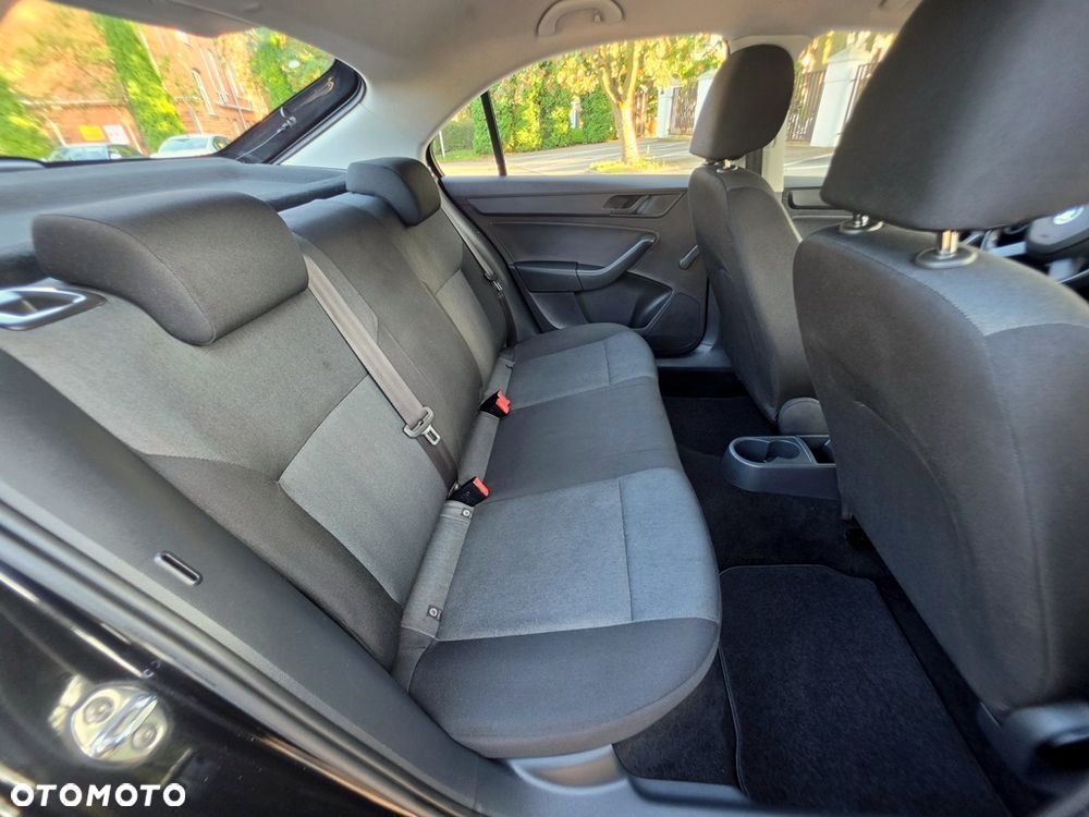 Skoda RAPID 1.2 TSI Cool Edition - 30