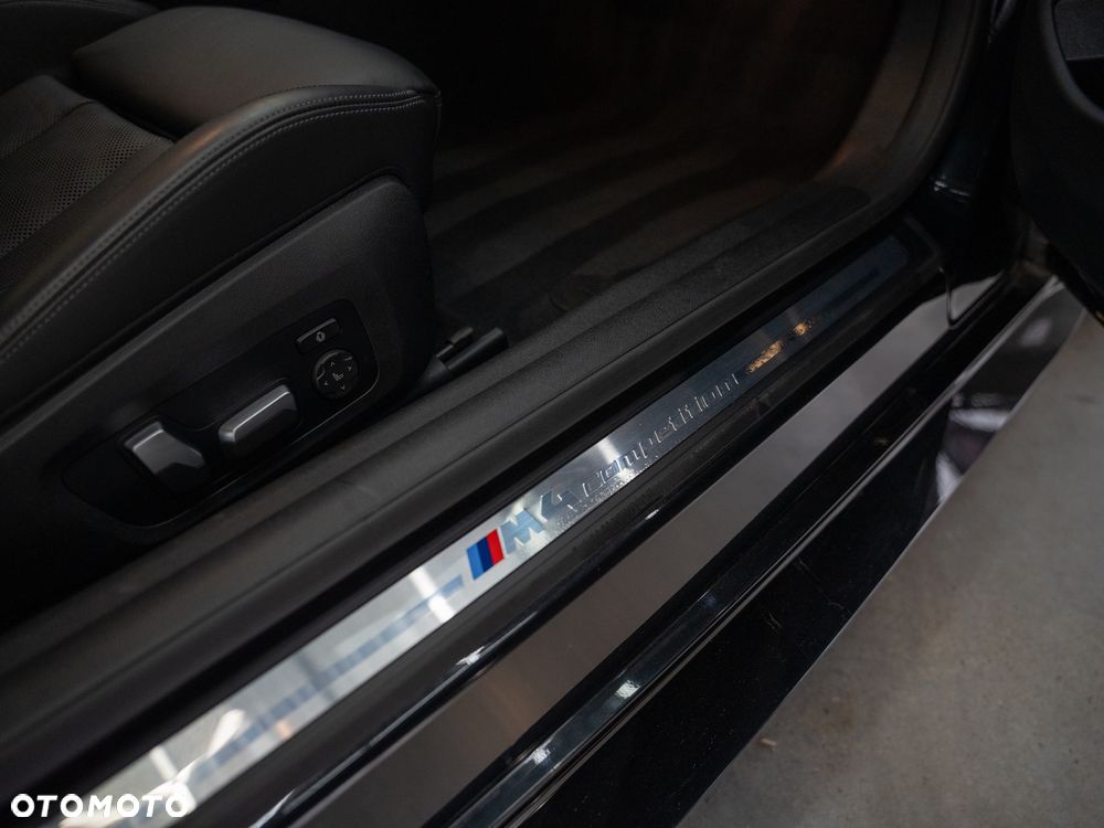 BMW M4 Competition M xDrive sport - 33