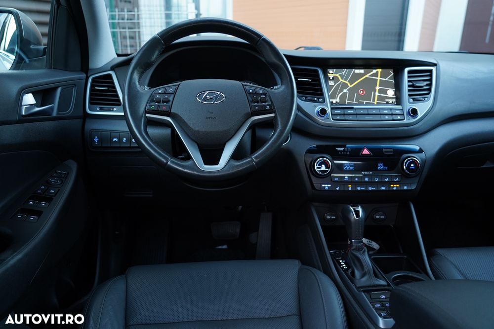 Hyundai Tucson 2.0 CRDI 4WD Automatik Premium - 12
